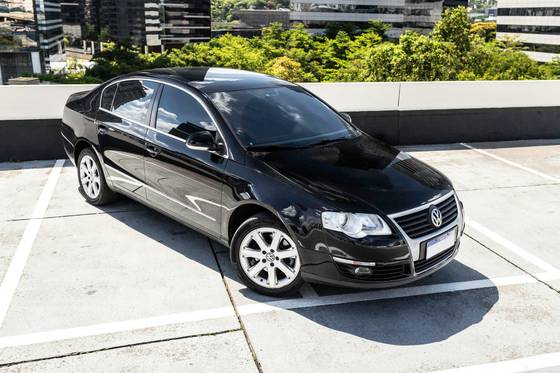 VOLKSWAGEN PASSAT 2.0 FSI COMFORTLINE 16V TURBO GASOLINA 4P TIPTRONIC VOLKSWAGEN PASSAT 2.0 FSI COMFORTLINE 16V TURBO GASOLINA 4P TIPTRONIC